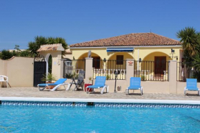 Casa Mari - fabulous semi-detached villa with swimming pool, tennis court and huge gardens, Turre